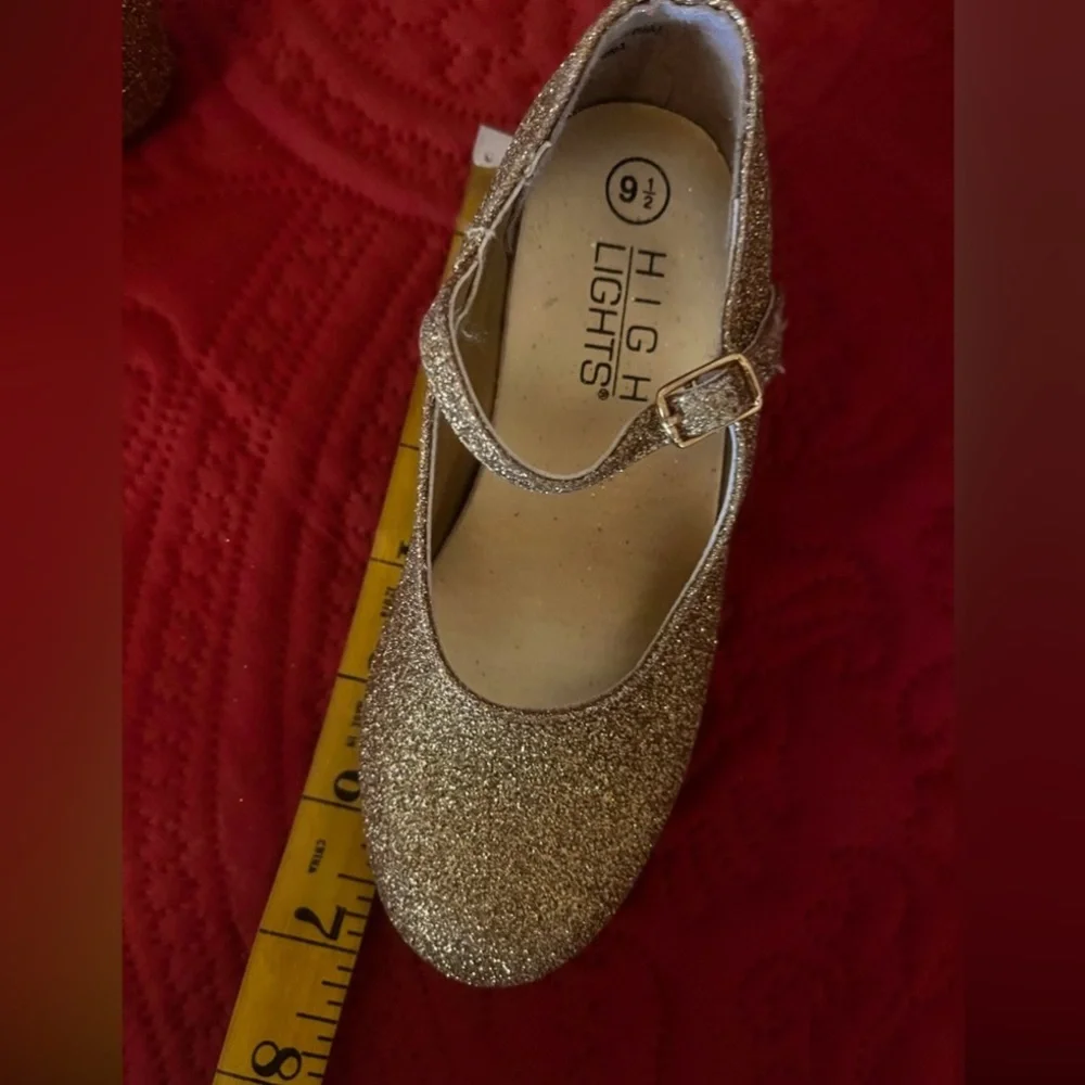 Vintage High Lights Gold Glitter Girl’s Kids Shoes, Size 9.5 Holiday Christmas!